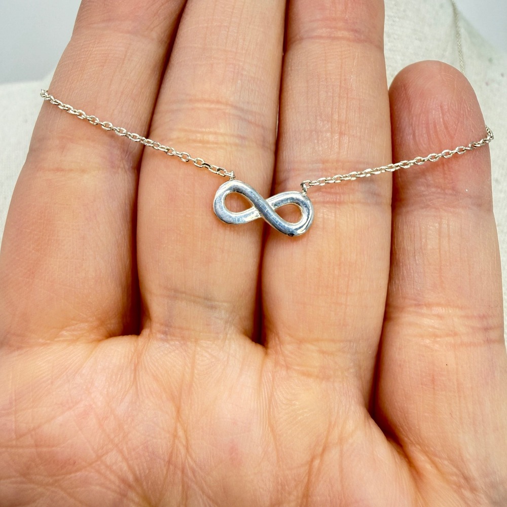 Sterling Silver Infinity Necklace Delicate Chain Pendant Charm‎